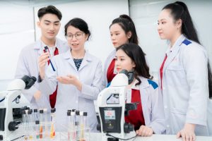 lương ngành xét nghiệm y học