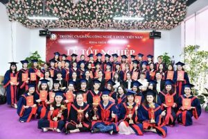 cao đẳng công nghệ y dược việt nam 6