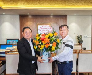 Chủ tịch NTG Group chúc mừng 27.2 shark Việt BV ĐK Phương Đông